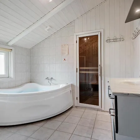 Awesome In With Sauna Nyaraló *
